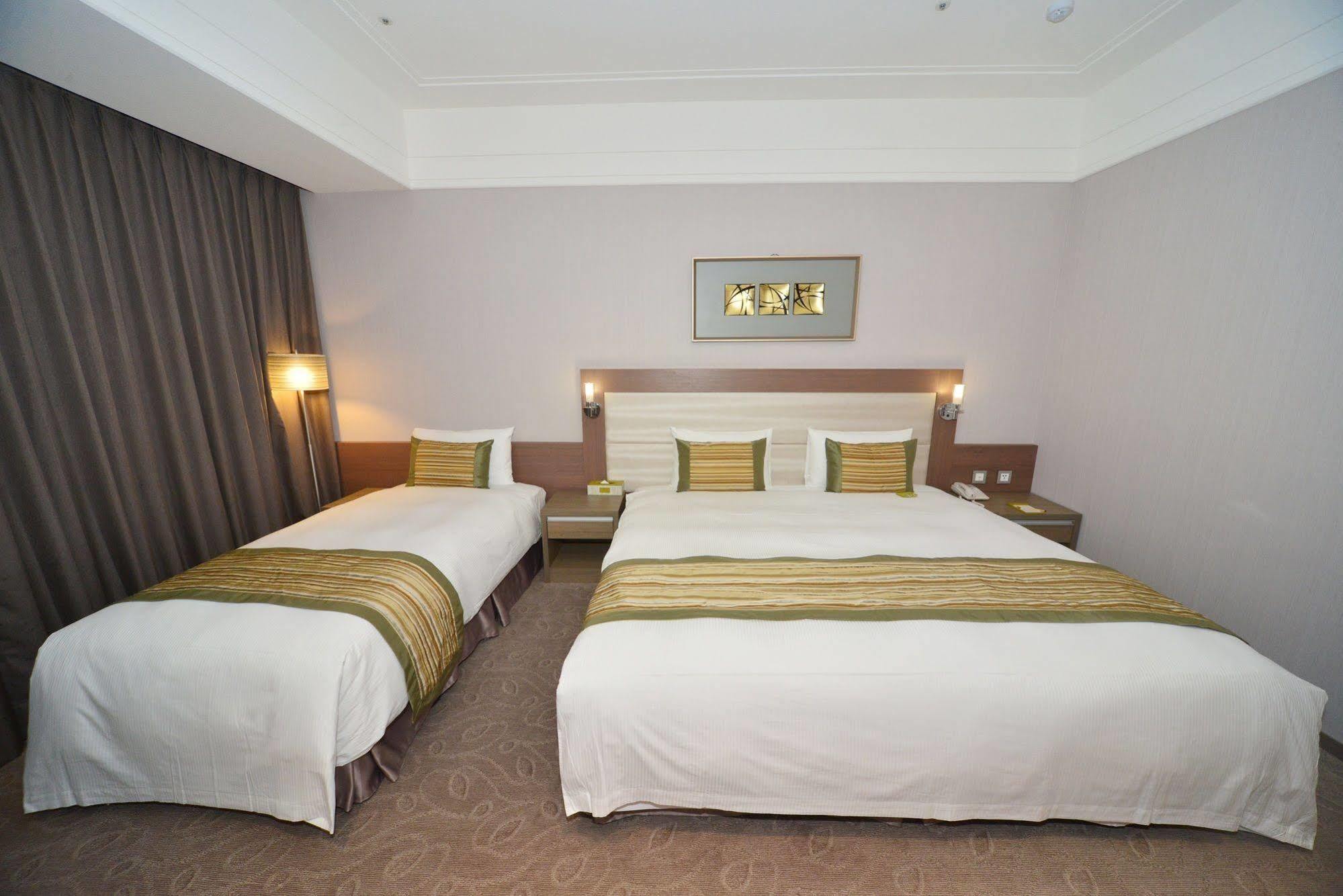 Grace Hotel Zhonghe Чжунхе Екстер'єр фото